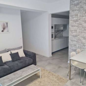 Сдается Многокомнатная квартира, 75 м²