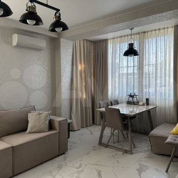 Продается 1-комнатная квартира, 44 м²