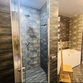 Продается 3-х комнатная квартира, 130 м²