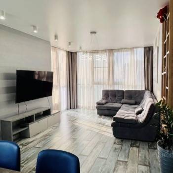 Продается 3-х комнатная квартира, 130 м²