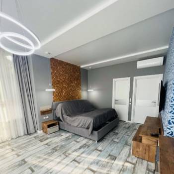 Продается 3-х комнатная квартира, 130 м²