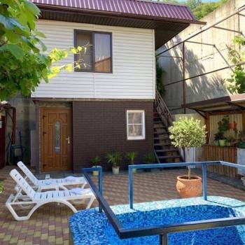 Продается Дом, 180 м²