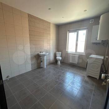 Продается Многокомнатная квартира, 131 м²