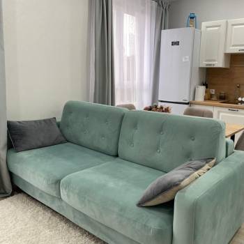 Продается 1-комнатная квартира, 37 м²