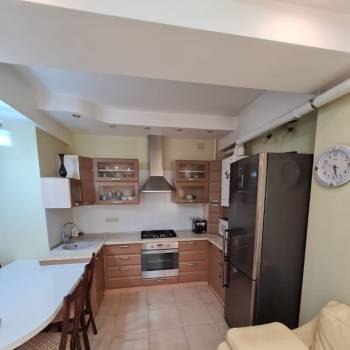Сдается Многокомнатная квартира, 80 м²