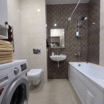 Сдается 1-комнатная квартира, 55 м²