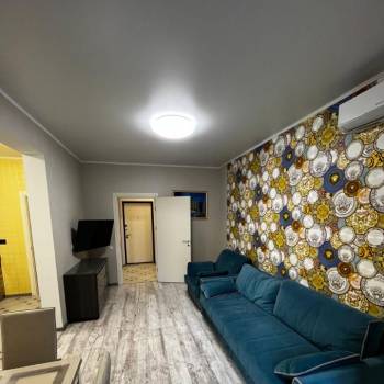 Сдается 2-х комнатная квартира, 75 м²