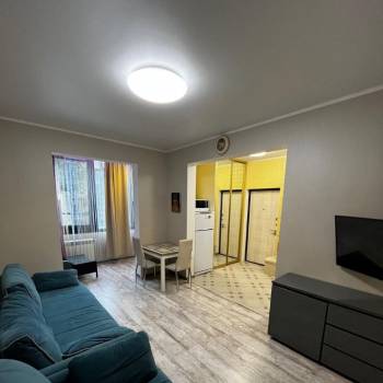 Сдается 2-х комнатная квартира, 75 м²