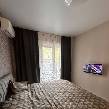 Сдается 2-х комнатная квартира, 75 м²
