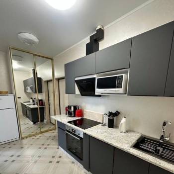 Сдается 2-х комнатная квартира, 75 м²
