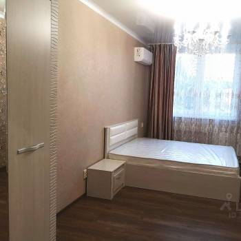Сдается 1-комнатная квартира, 40 м²