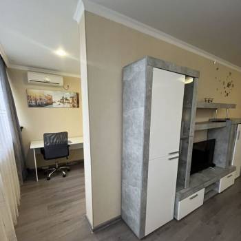 Сдается 1-комнатная квартира, 50 м²