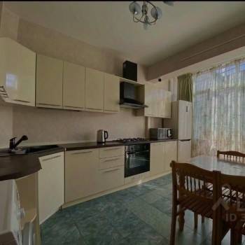 Сдается Многокомнатная квартира, 80 м²