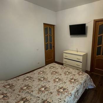 Сдается Многокомнатная квартира, 80 м²