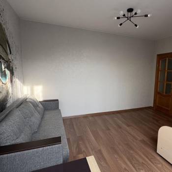 Сдается Многокомнатная квартира, 80 м²