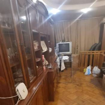 Продается Многокомнатная квартира, 75 м²