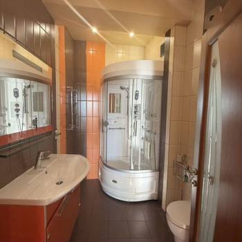Сдается Многокомнатная квартира, 175 м²