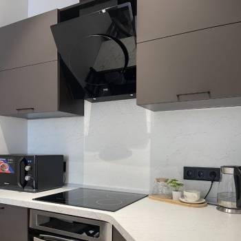 Продается 1-комнатная квартира, 52 м²