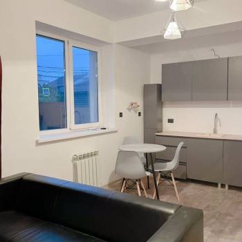 Продается 1-комнатная квартира, 35 м²
