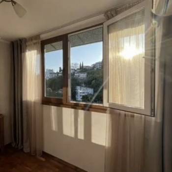 Продается 1-комнатная квартира, 33 м²