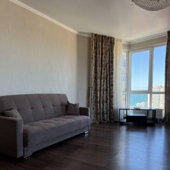 Сдается 2-х комнатная квартира, 80 м²