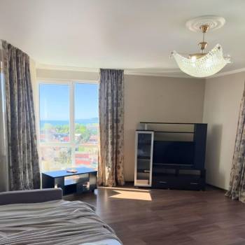 Сдается 2-х комнатная квартира, 80 м²