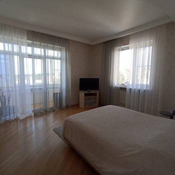 Продается 3-х комнатная квартира, 100 м²