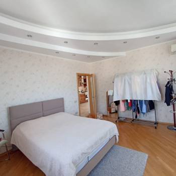 Продается 3-х комнатная квартира, 100 м²