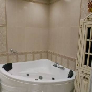 Продается Многокомнатная квартира, 130 м²