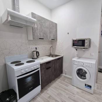 Продается Многокомнатная квартира, 80,3 м²