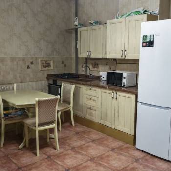 Продается 1-комнатная квартира, 42 м²