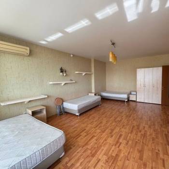 Продается 3-х комнатная квартира, 140 м²