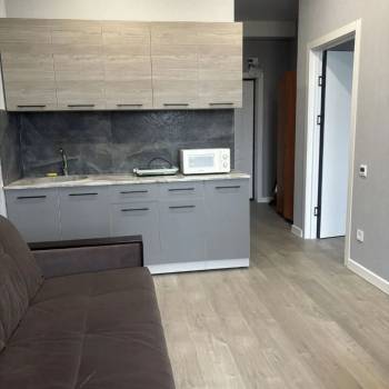 Продается 1-комнатная квартира, 32 м²