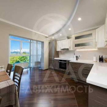 Сдается Многокомнатная квартира, 139 м²