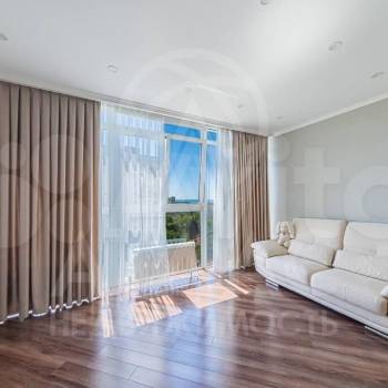 Сдается Многокомнатная квартира, 139 м²
