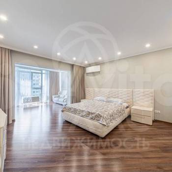 Сдается Многокомнатная квартира, 139 м²