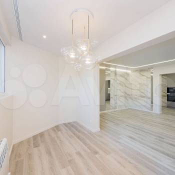 Продается Многокомнатная квартира, 180 м²