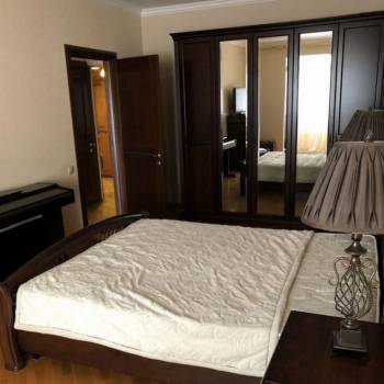 Сдается Многокомнатная квартира, 90 м²