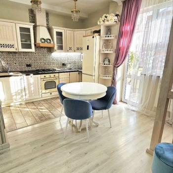Сдается 1-комнатная квартира, 60 м²