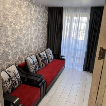 Продается 1-комнатная квартира, 52 м²