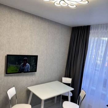 Продается 1-комнатная квартира, 52 м²