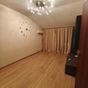 Продается 1-комнатная квартира, 28,4 м²