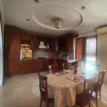 Сдается Дом, 550 м²