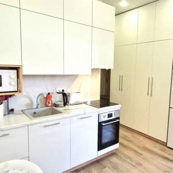 Продается 1-комнатная квартира, 35 м²