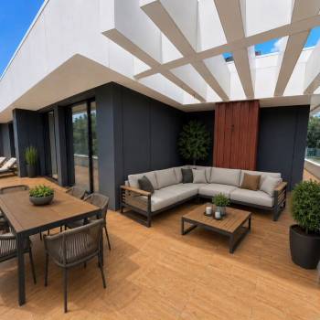 Продается 3-х комнатная квартира, 158 м²