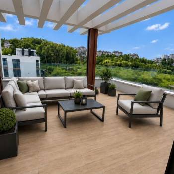 Продается 3-х комнатная квартира, 158 м²