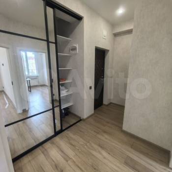 Продается 1-комнатная квартира, 35 м²