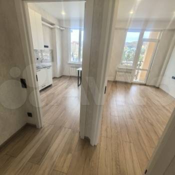 Продается 1-комнатная квартира, 35 м²