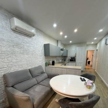 Сдается Многокомнатная квартира, 102 м²