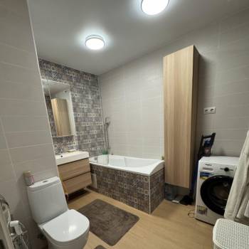 Сдается Многокомнатная квартира, 102 м²